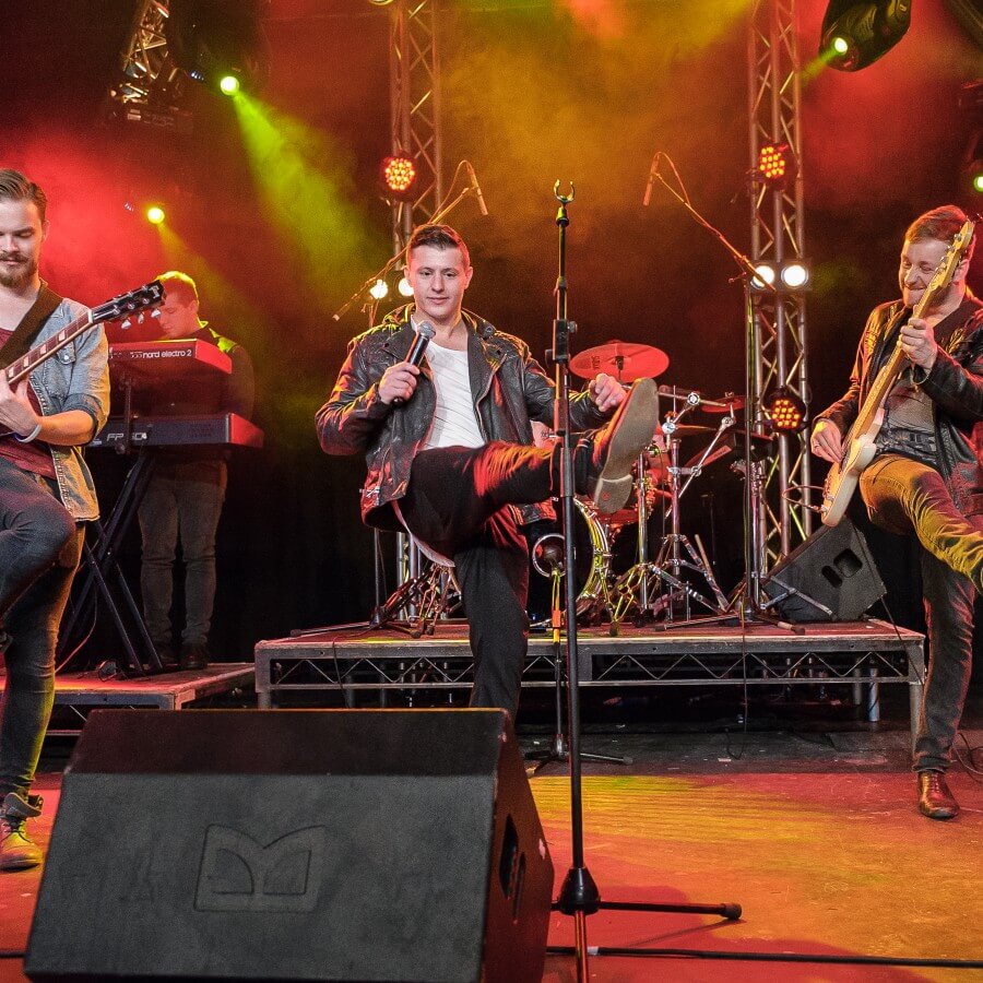 Absolute Band Top UK Wedding Bands